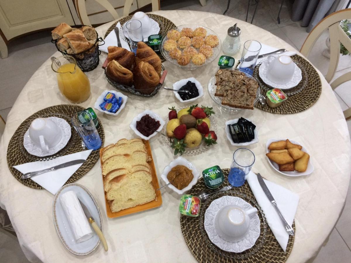 Chambres D'Hotes La Rose Des Sables เลแซร์บิเย ภายนอก รูปภาพ